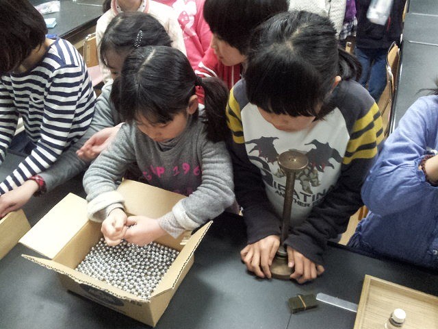 0226 東京都杉並区立井荻小学校で磁石の授業