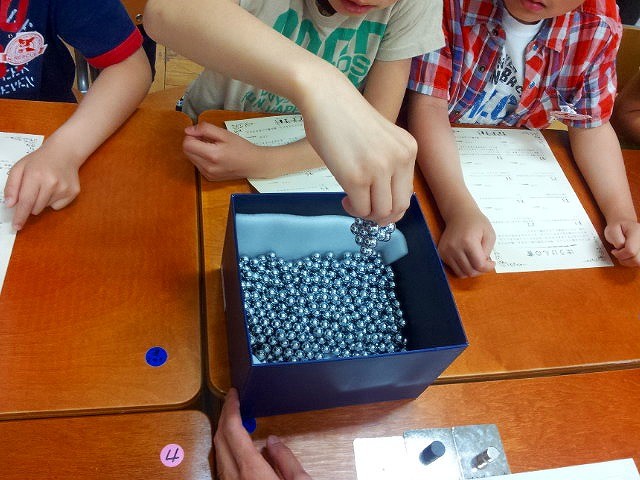 0511 リバネス様主催「理科の王国」で磁石の授業