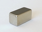 ネオジム磁石角型